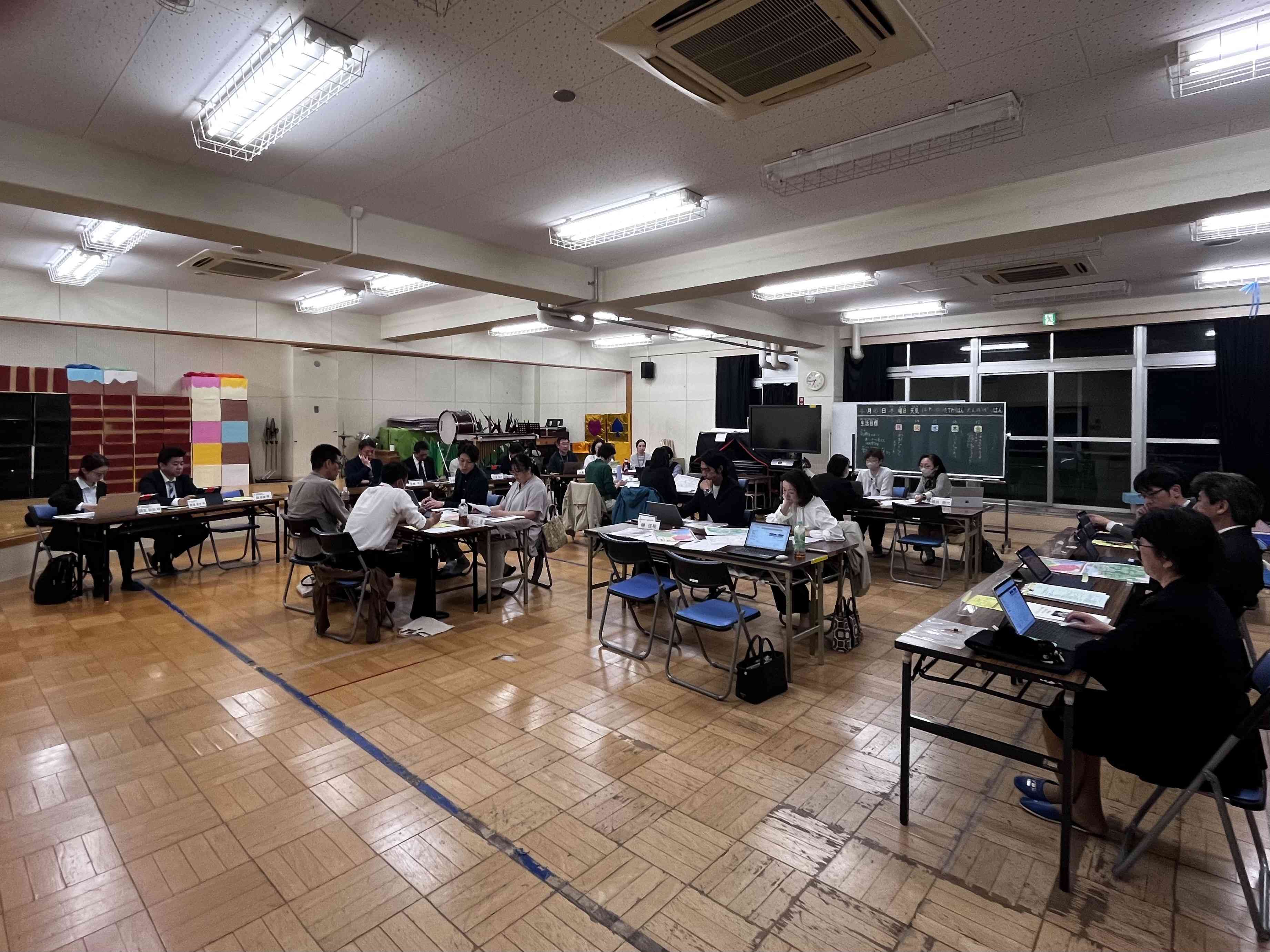 4E219E00-B974-40BE-817E-273263129626